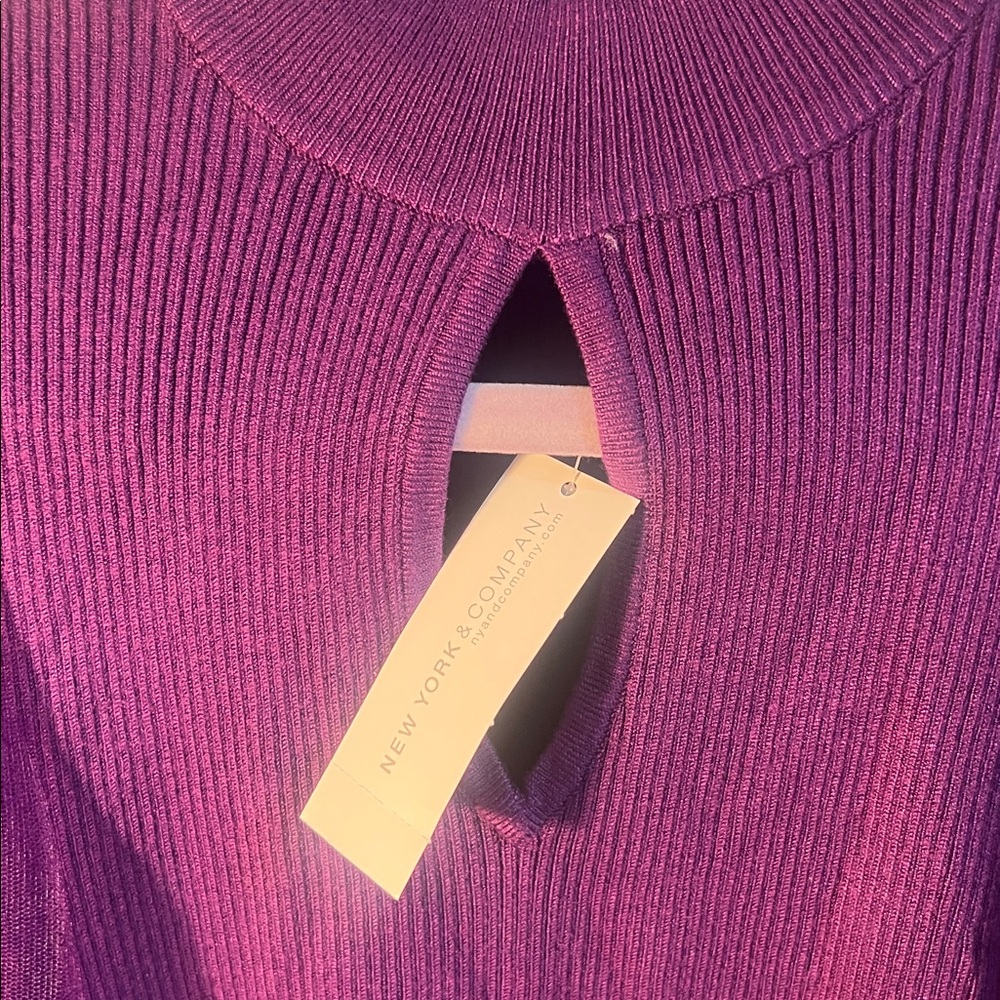 New York & Company Plum Knit top - Picture 3 of 4